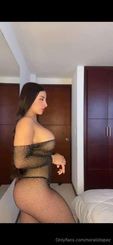 can u guess the size?😏🍒