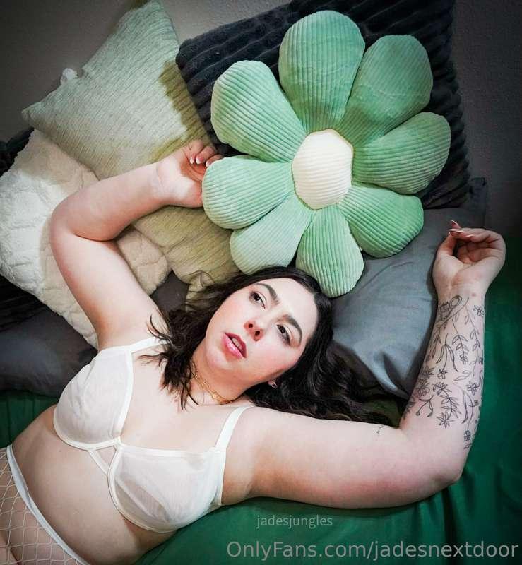 🌸🌼🌷🌹 the 3rd pic has a little surprise 😘