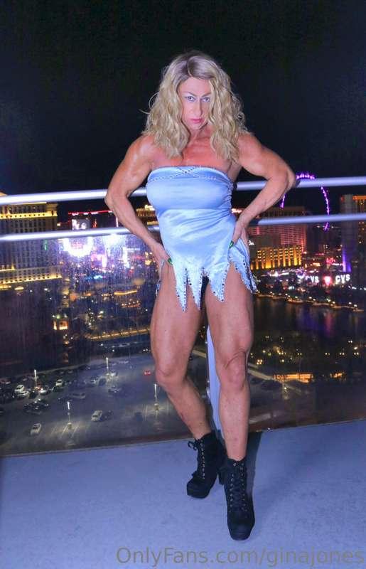 ginajones image #3