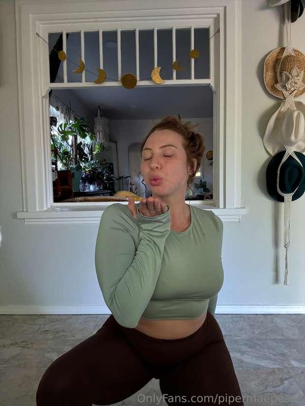 Sending you a little flirty kiss to brighten your day! Can y..