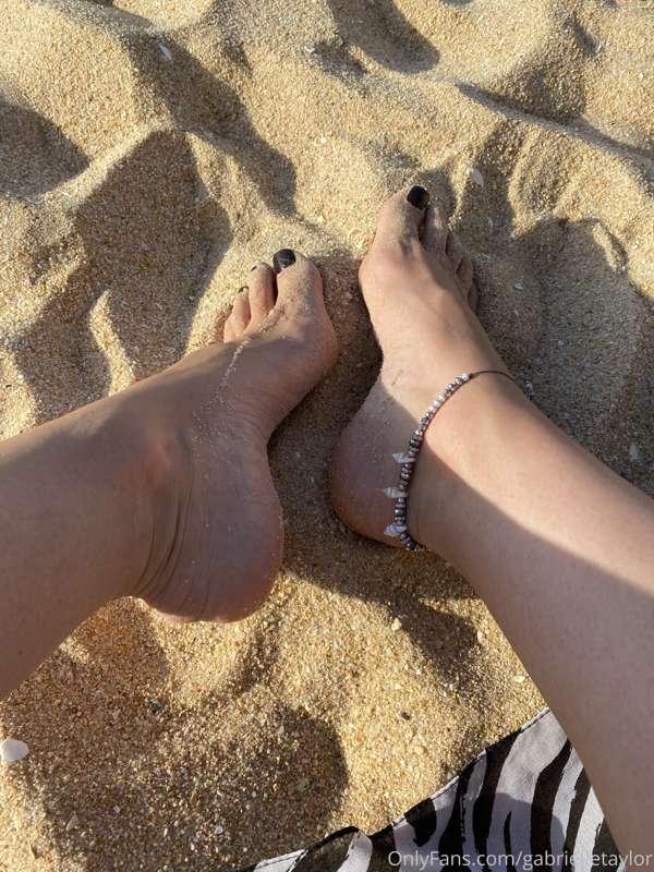 Swipe and decide the best angle 😵