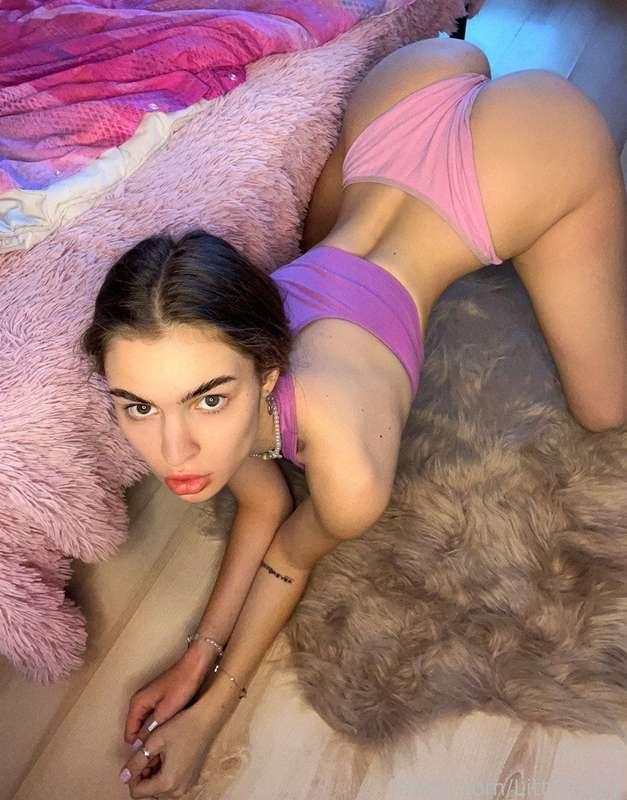 Trouble never looked so cute 😋 hehe. @LittleRoxy 

#boobs #tattoo #nudes #naked #young #18 #cute #ahegao #jumping #dildo #cock #dick #dickrate #masrturbation 