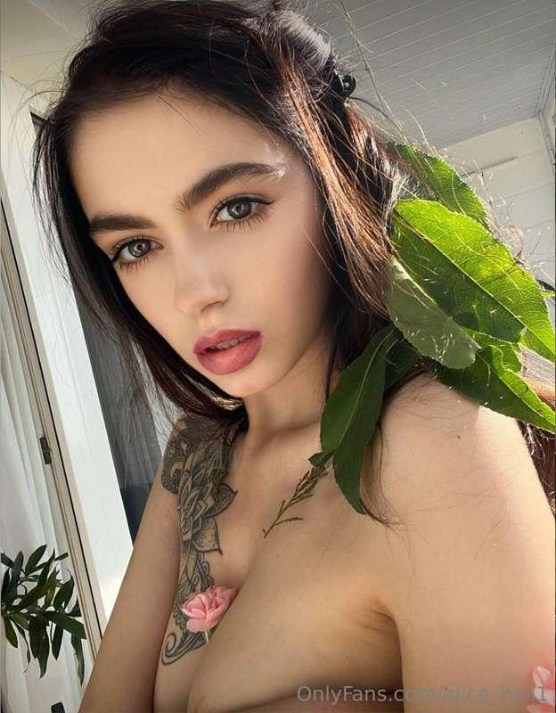 Always horny and wet bunny @elvenlisa is waiting for your co..