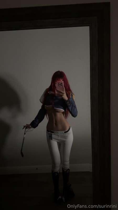 Sorry for being mia a bit!I FINALLY GRADUATED AAAAAi have a ..