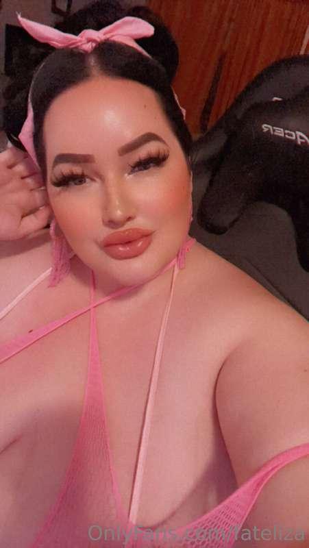 pretty in pink fishnet