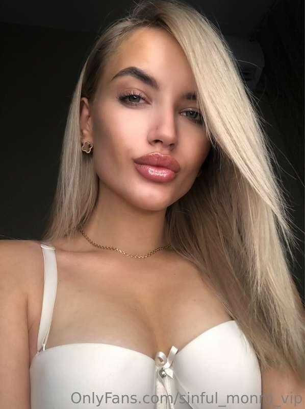 Happy Friday ❤️‍🔥 have fun and be safe and make time for mee..