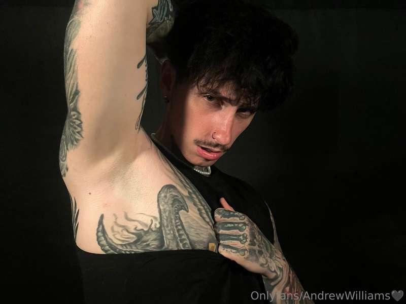 Lick my armpits🫢