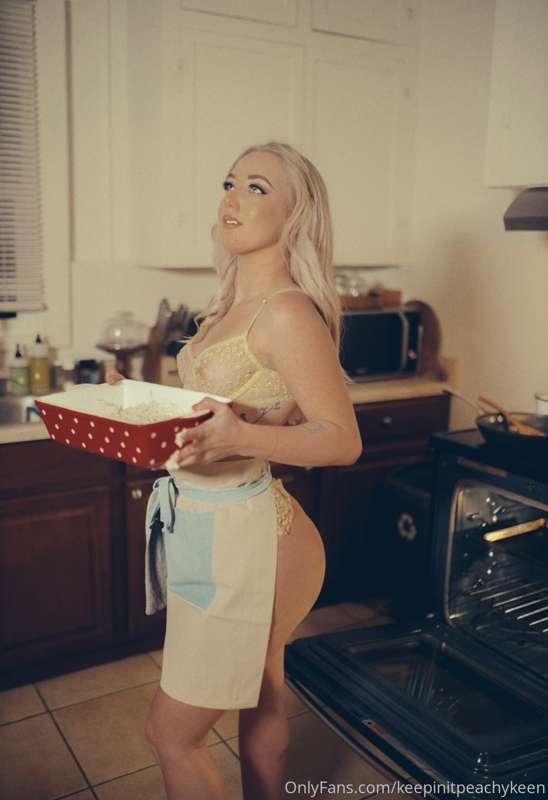 keepinitpeachykeen image #4