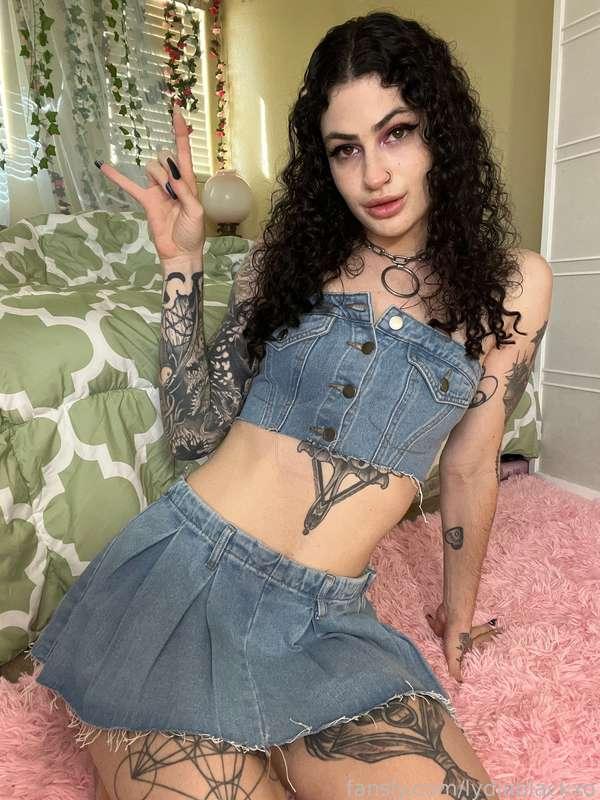 lydiablackxo image #1