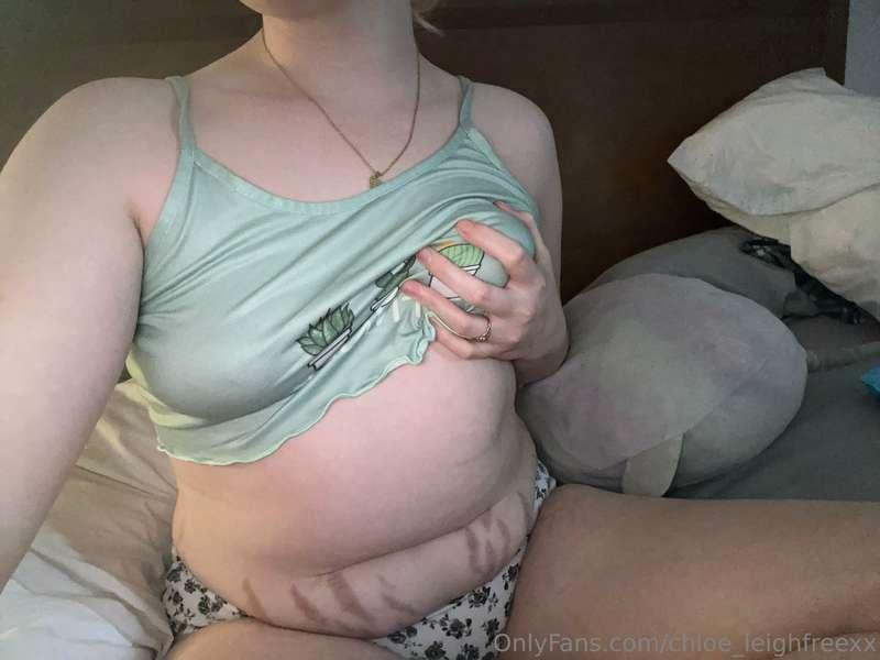 I’m waiting in bed for you xx