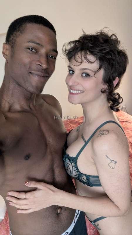 Look how beautiful and happy e are 😝 After sex glow haha  We..