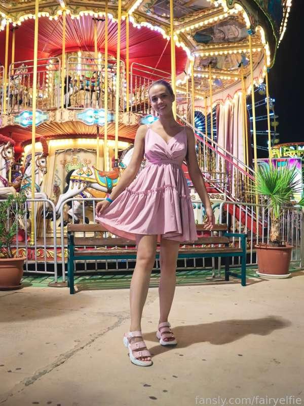 Full set available now &lt;3 

#sandals #boots #footfetish #feetfetish #cleavage #dress #sexydress #egirl #cutegirl #legs