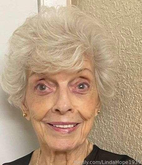 I’m lonely.  Message me.


#gilf #milf #granny #oma #grandma #mature #cougar #pussy #fuck #porn #tits #sex #fucking #ass #astroglide #slut #whore #anal #sexy #bitcoin #bj #feet #share #retweet #christmas #xxx #bitch #sexygranny #cum #anal 