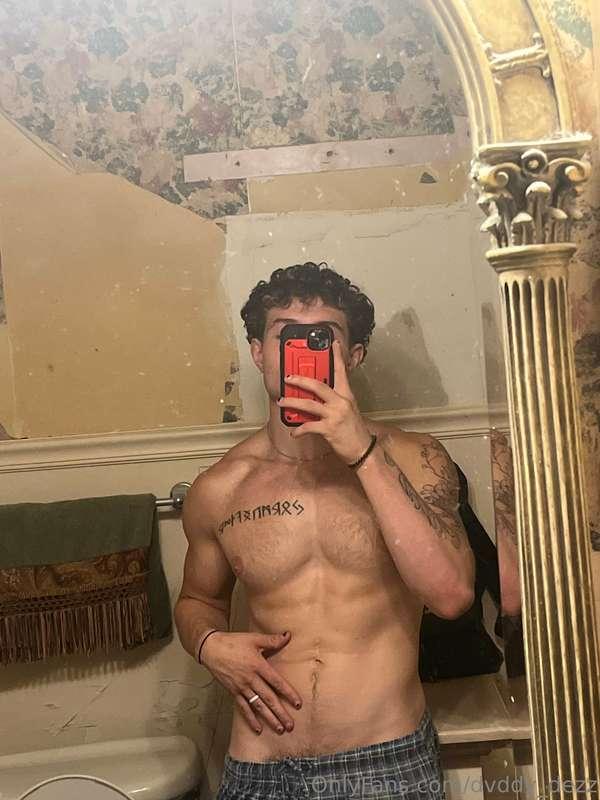 Worship every inch of me 