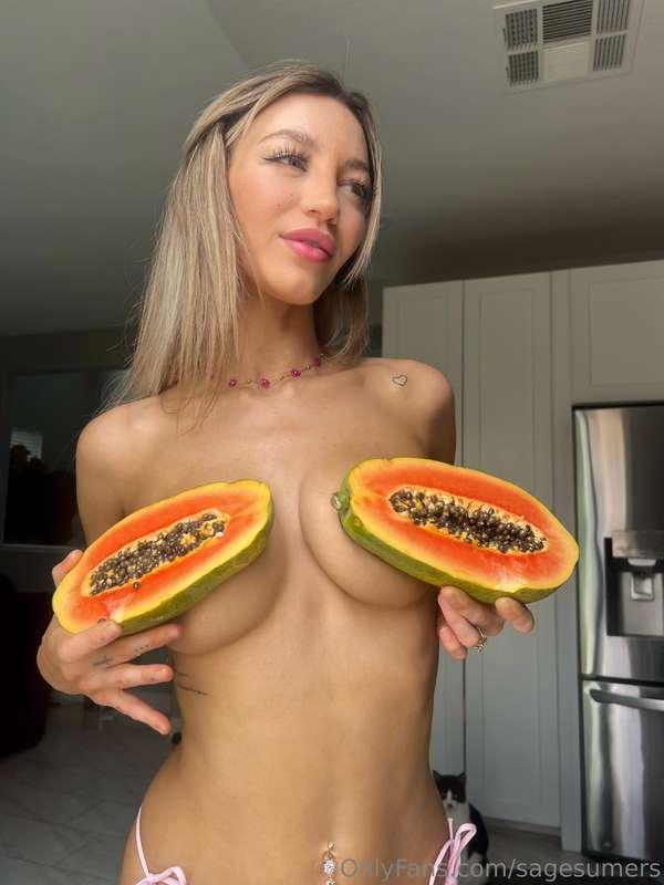 Hungry babe? @sagesvip