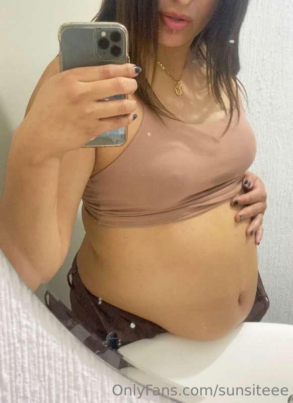 I’m sad because I feel so skinny rn (probably it’s just on m..