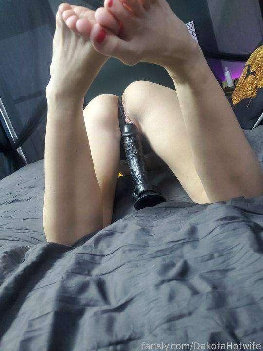 dakotahotwife image #31