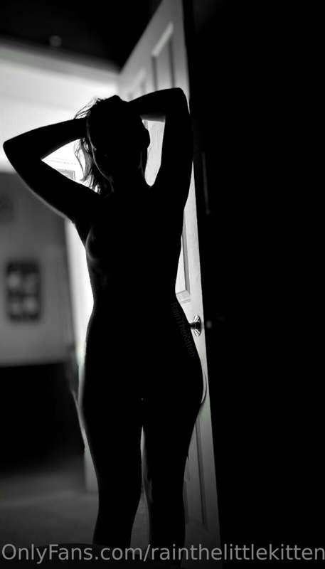 Silhouette photos are pretty hot 🔥 🥵 what do you think?  Sho..