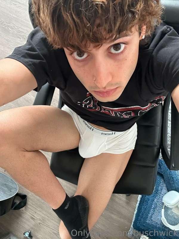 watchya lookin at?