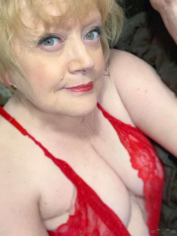 mature4boytoy image #0