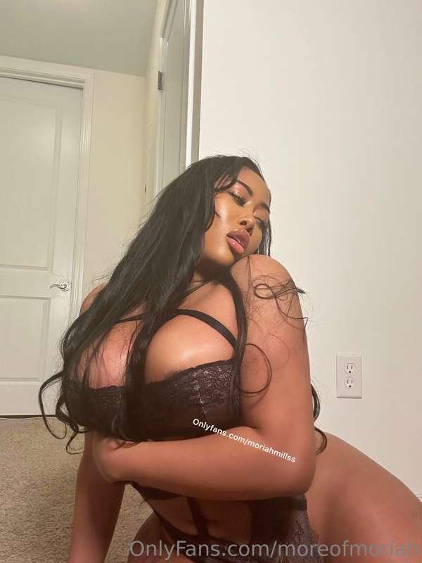 Feeling amazing on this new start🖤 What about you, daddy?