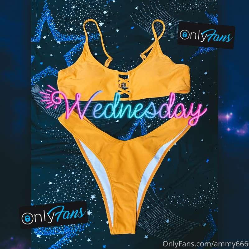 I got a new BIKINI 👙💛.. who’s wanna see how I’m look like? 👀..