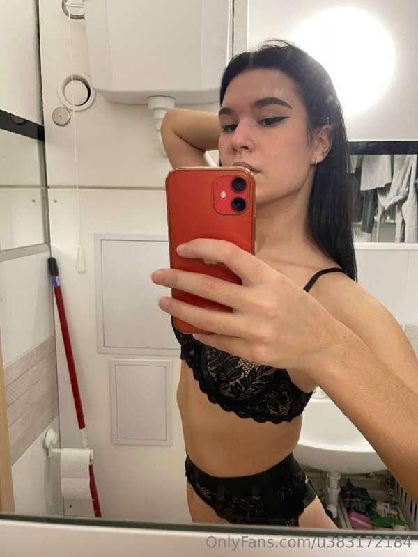 allisonblue.free image #0