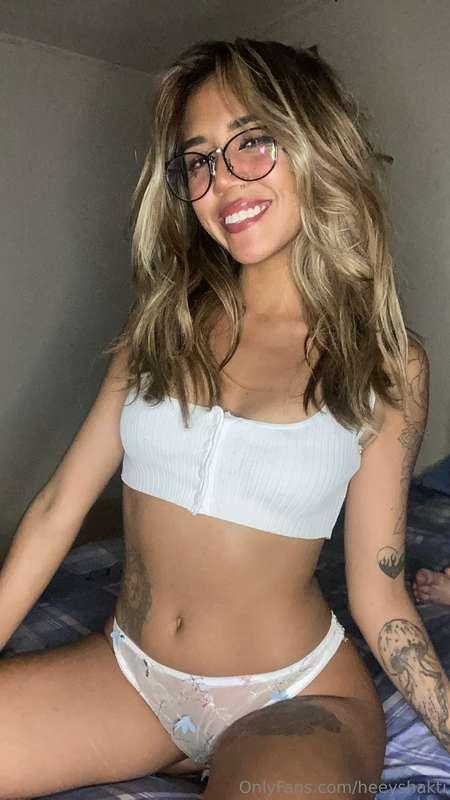 Si me calientas, hasta bailo para ti… pero en el DM, ¿eh? 👀🔥