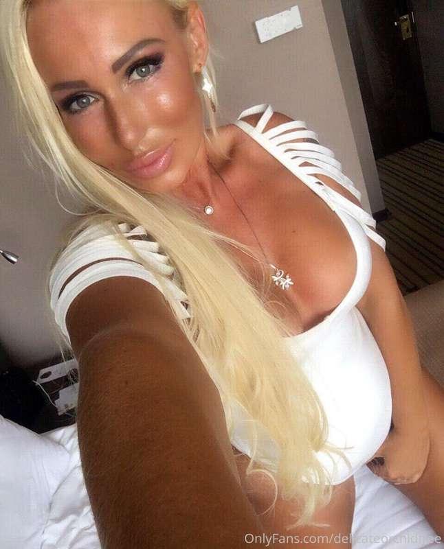 hello! my name is Marina!
I am a sweet and gentle blonde, ve..