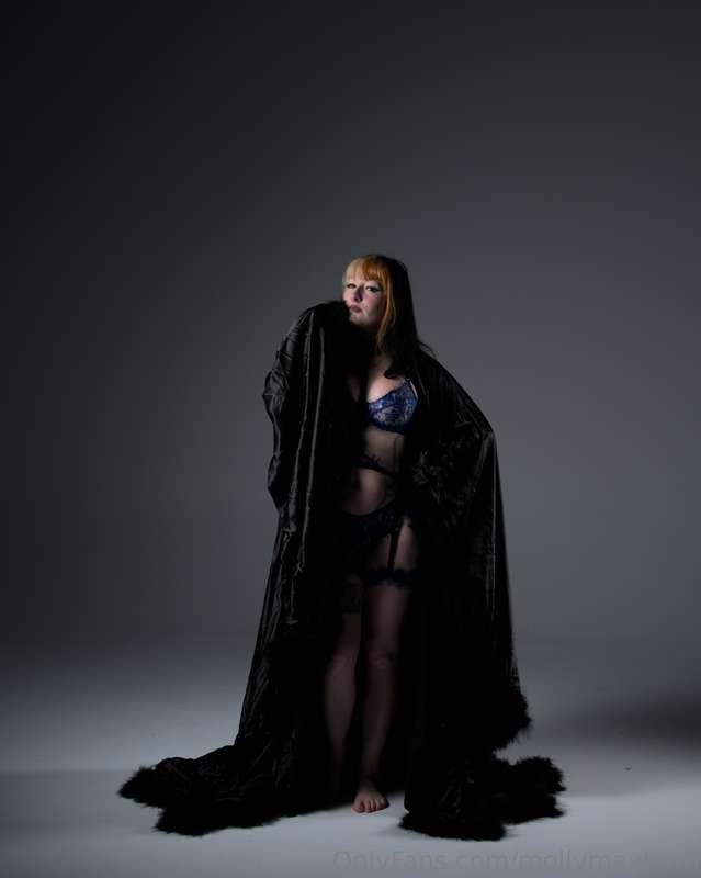 I finally got one these robes and I had to do a shoot in it ..