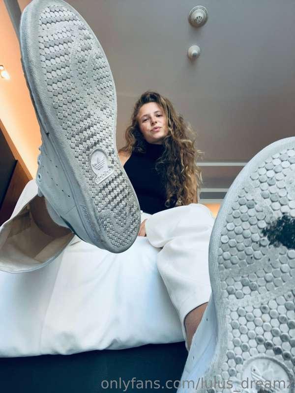 Dirty soles.. dirty mind 😈