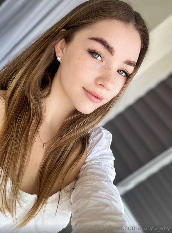 ## 🔥🔥🔥 SEXY BIGASS 🔥🔥🔥

The hottest student @layla_mayer 🌶ju..
