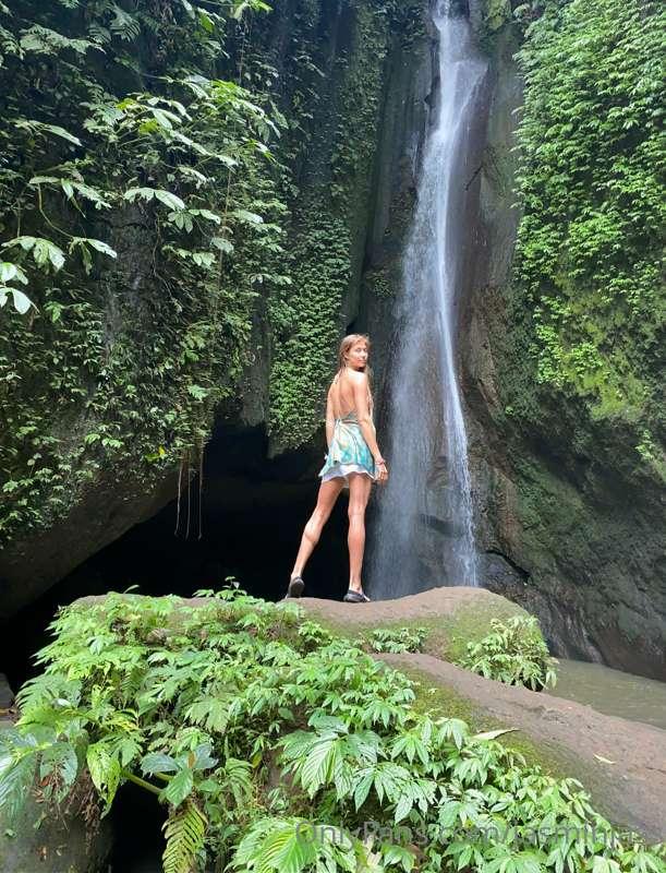 Waterfalls on Bali are amazing 🥰☀️💧