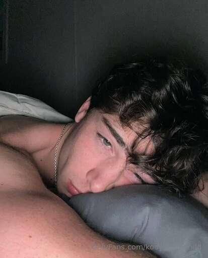 Still in the holiday mood babe? Come to daddyyy 🍆💦