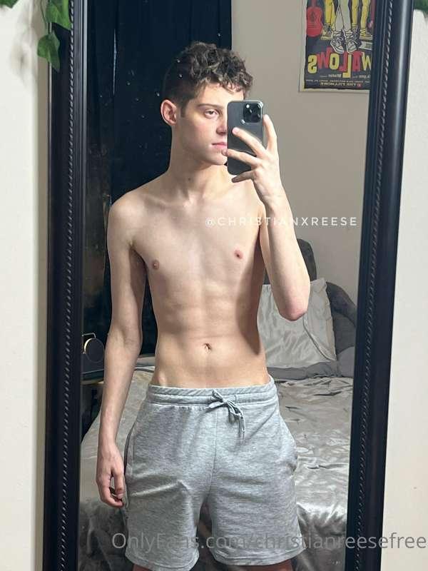 Onlyfans Sale on my Main ! 
😈😈😈
@christianreese