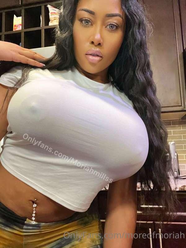 I want to start my weekend with a big orgasm, can you help m..
