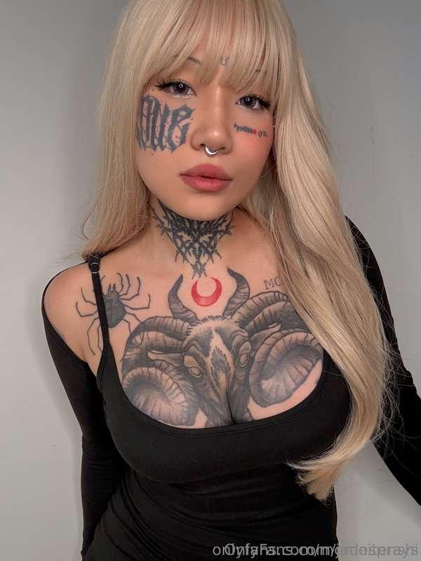 if you are anime fanatic @momoitenshi can deliver every desi..