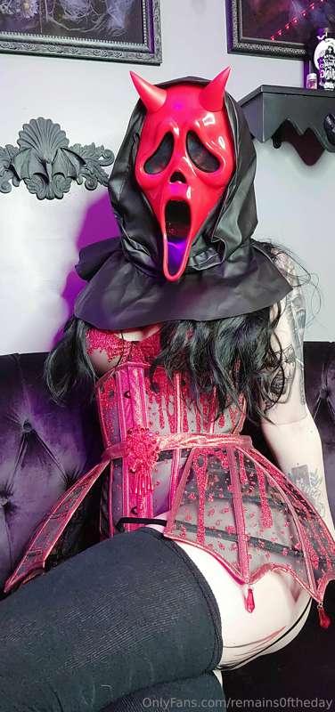 remains0ftheday image #5