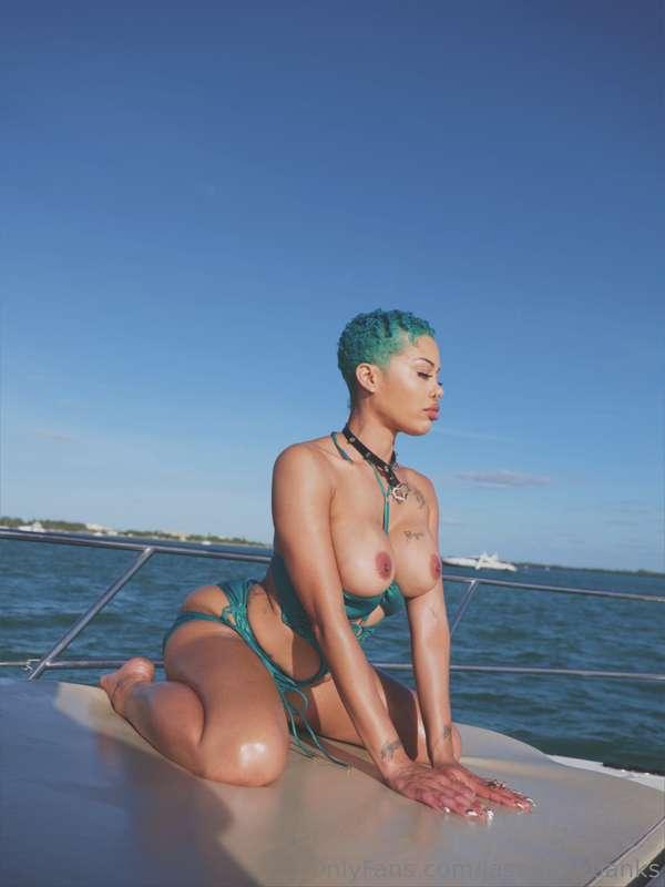 We in Miami in the middle of the winter☺️ 