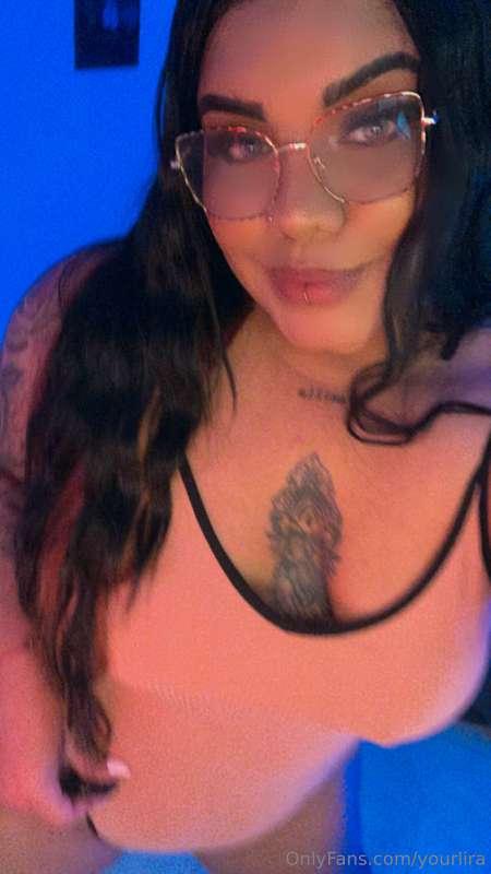 it’s so hooot here! is it hot there too? turn me up🥵🥵🥵