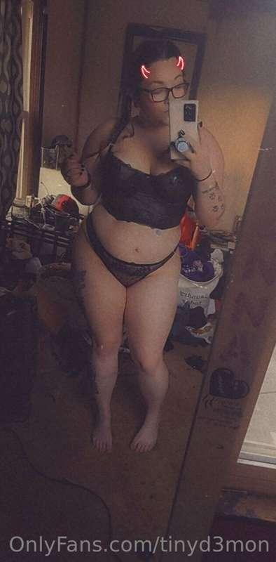 Happy Friday you sexy thangs 😘🤤