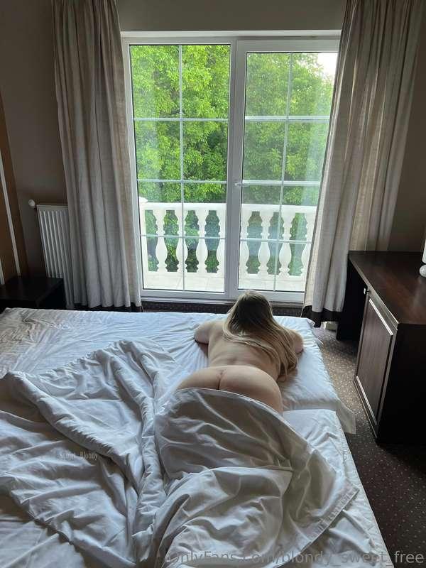 Good morning, did you woke up horny? Me yes🙈