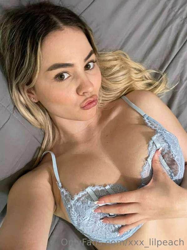 you can get even more on my vip page ;)
https://onlyfans.com..