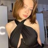 anny_huge_tits1
