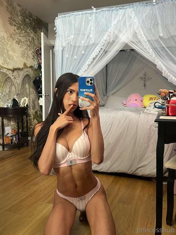 r u there? 🥺 cum say hi