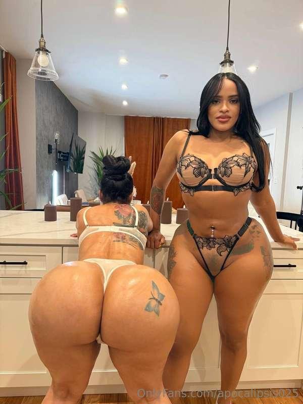 😈You're online right now honey, unlock my videos love so you..