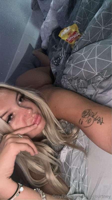 entertain meee :) 