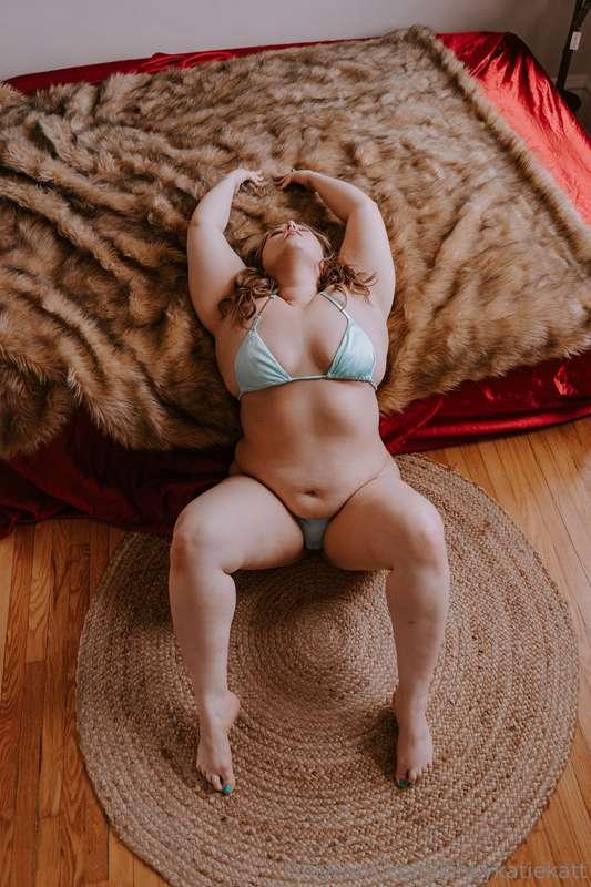 Just a little slut looking for Daddy’s Princess treatment!! ..
