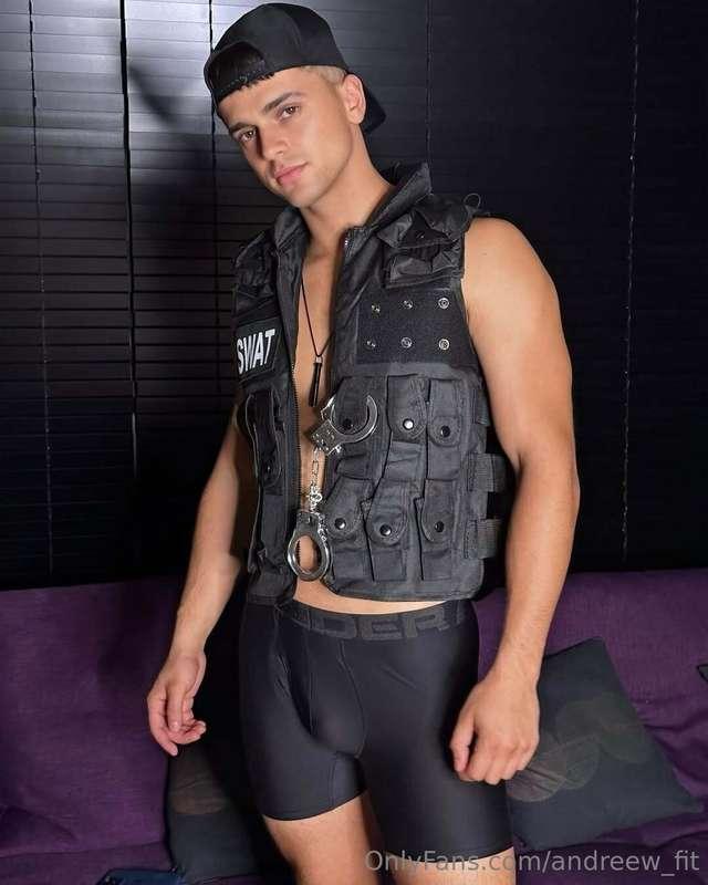 andreew_fit image #0