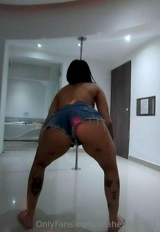 💥Mi amor me puse mis shorts calientes y prepare este baile d..